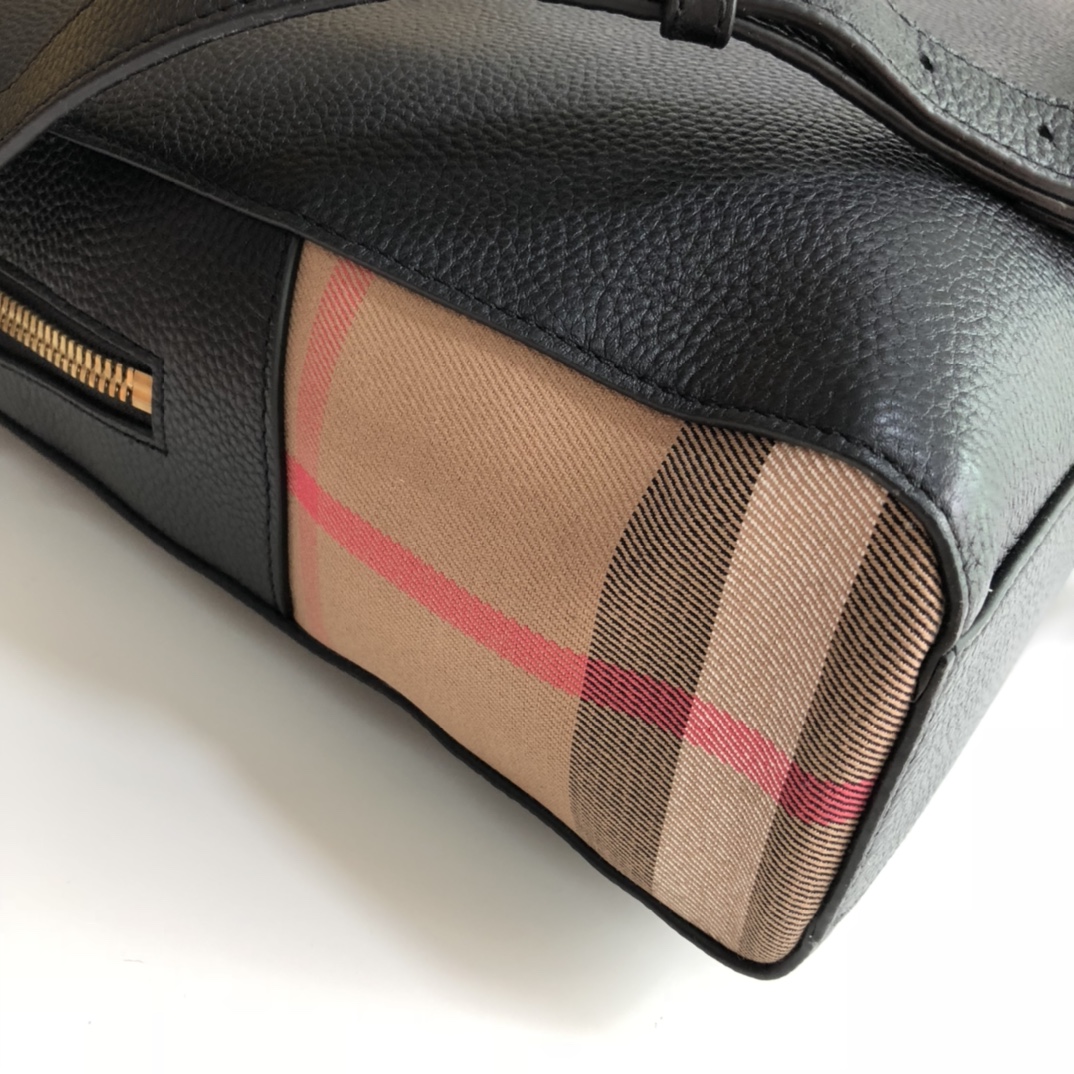 Briefcase photo 3