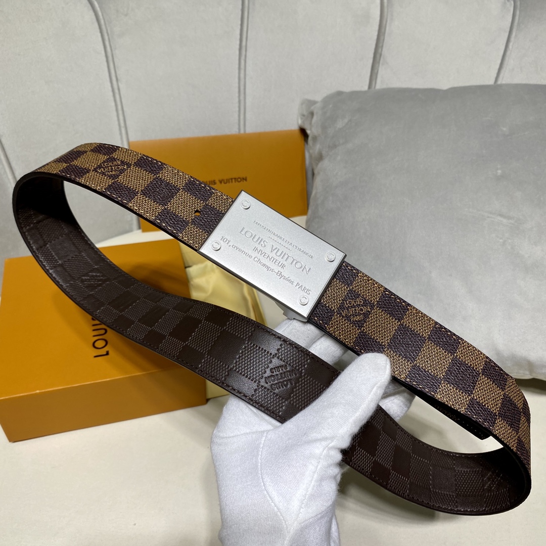 Louis Vuitton Belts Lattice Calfskin Cowhide