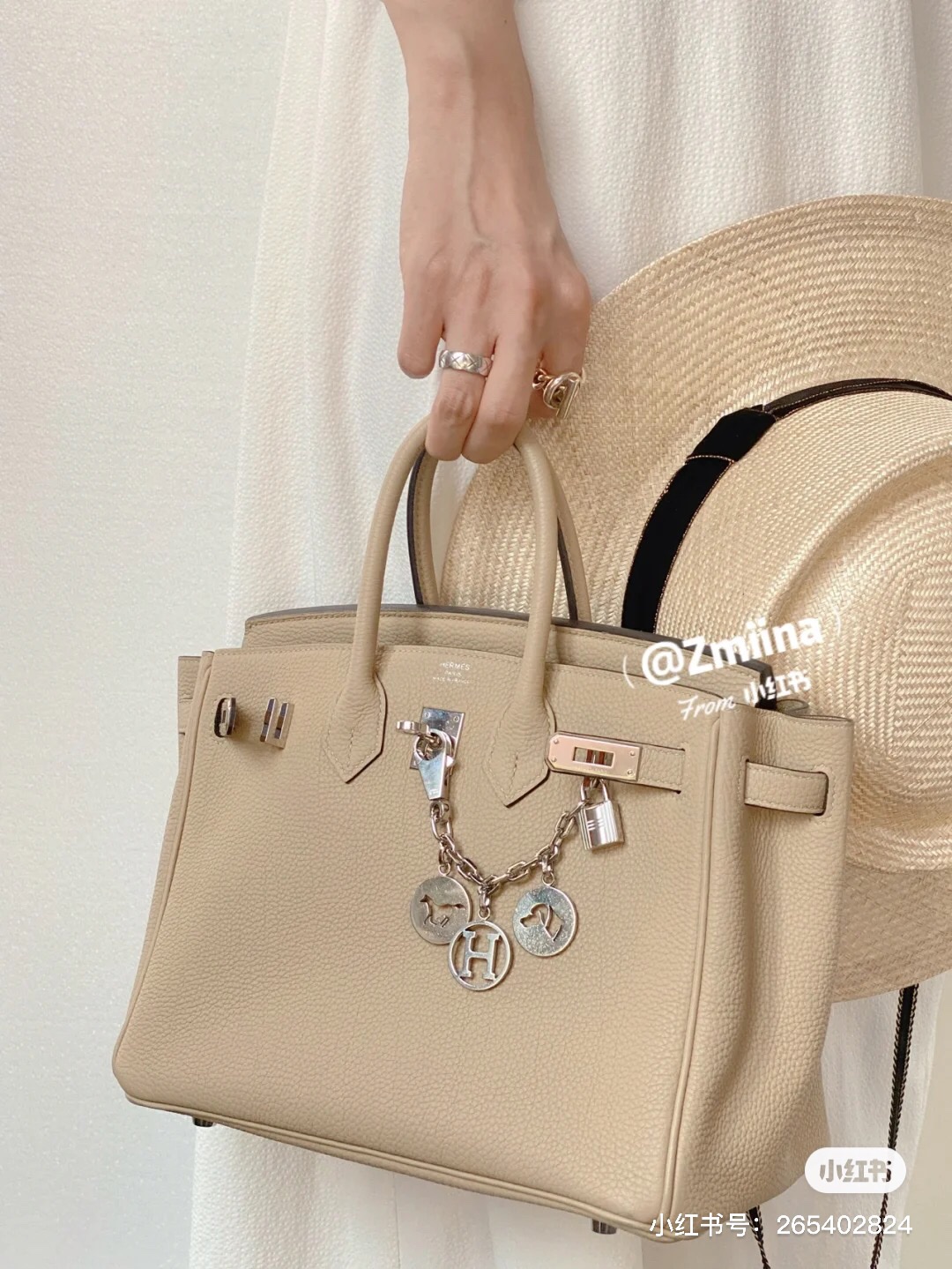 Bottega Veneta Classic Handcrafted Luxury Leather Shoulder Bag 9