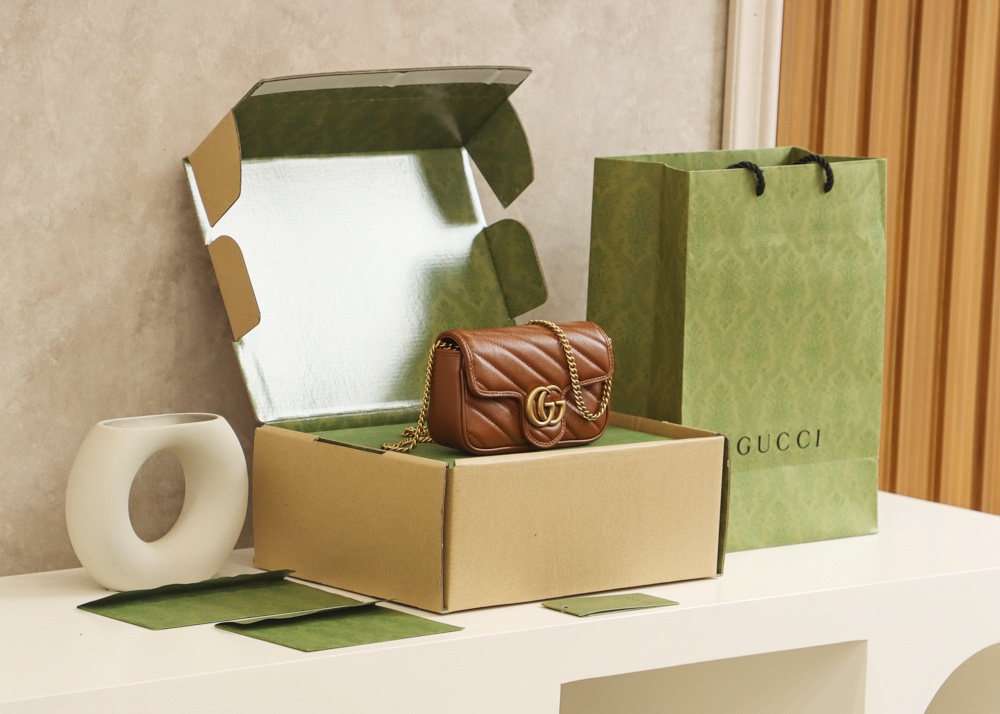 Gucci GG Marmont系列超迷你手袋 574969