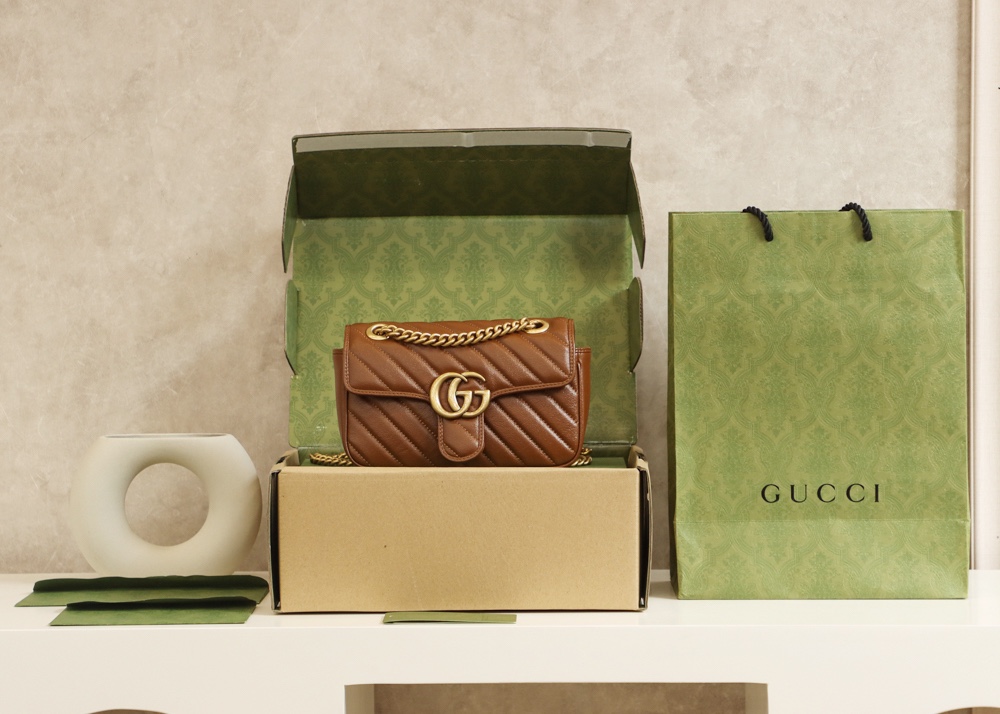 Gucci GG Marmont mini matelassé shoulder bag 446744 0OLFT 2535