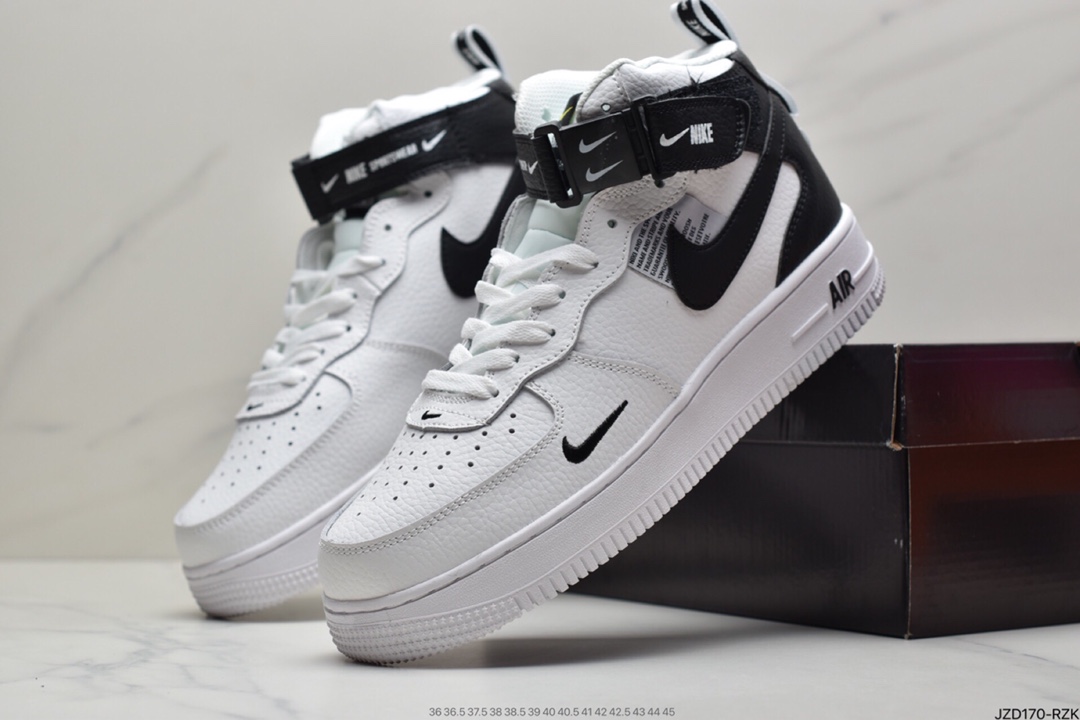 140 耐克Nike Air Force 1 ′07 Low Premium”White/Black” 板鞋804609