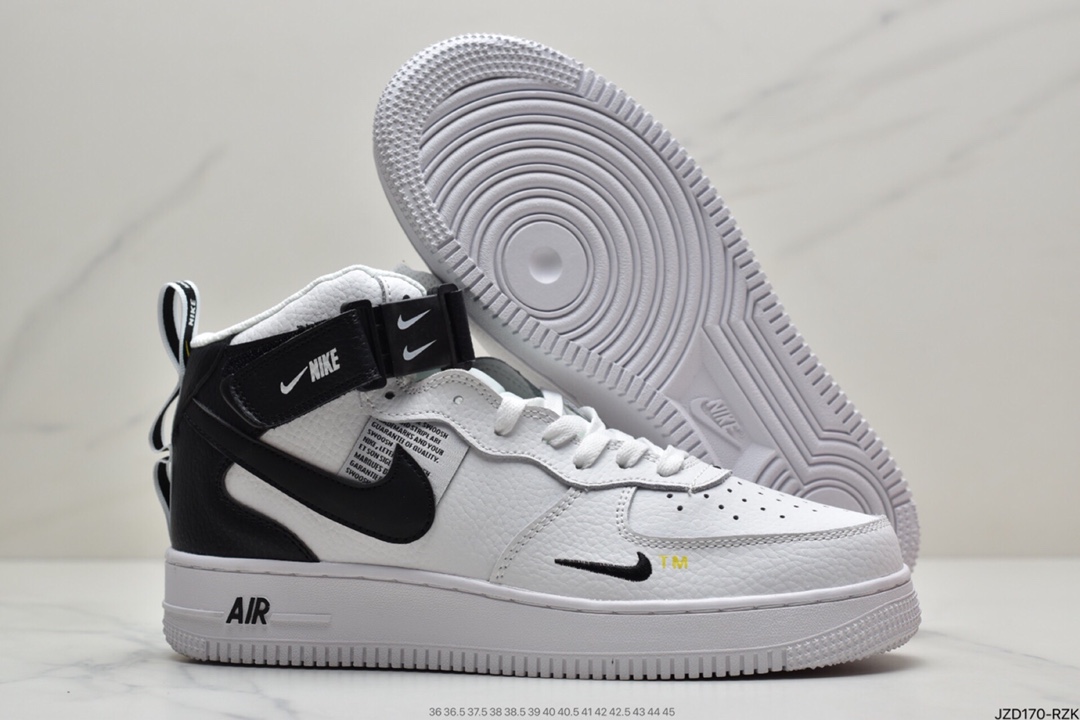 140 耐克Nike Air Force 1 ′07 Low Premium”White/Black” 板鞋804609