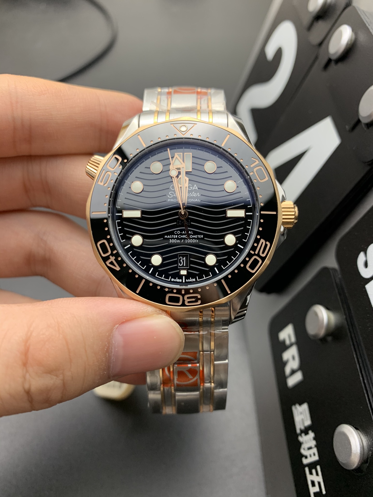Omega OR 玫瑰金海马