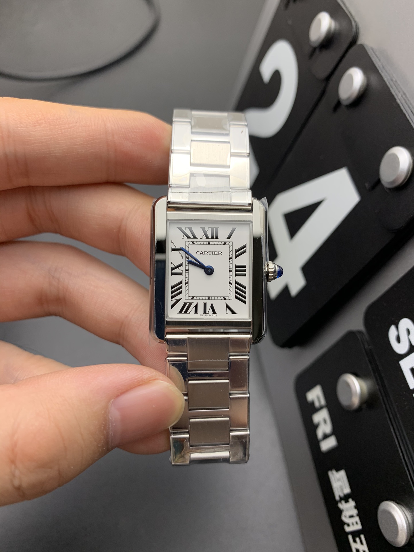 Cartier K11 石英坦克