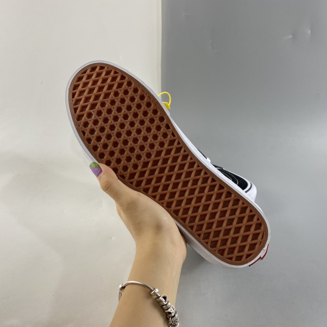 P170  Vans SK8-Hi 摩洛哥方块花纹高帮板鞋 VN0A4BV8687