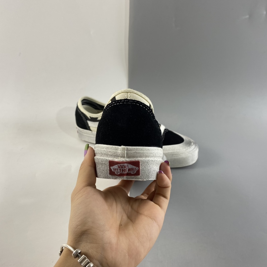 P150  Vans Style 36 Cecon SF 半月包头白印黑枫叶做旧款 VN0A3MVLK0A