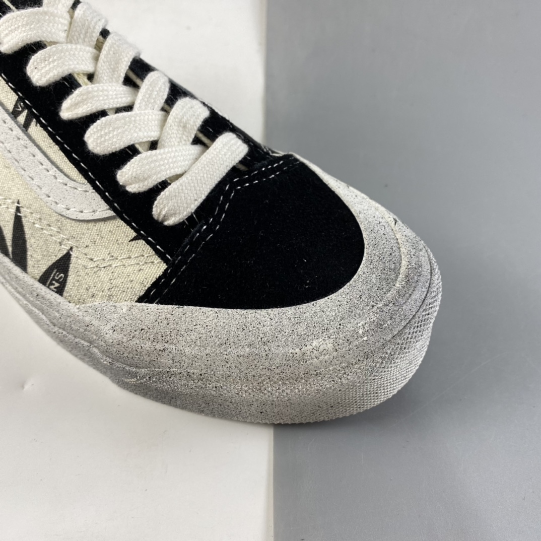 P150  Vans Style 36 Cecon SF 半月包头白印黑枫叶做旧款 VN0A3MVLK0A