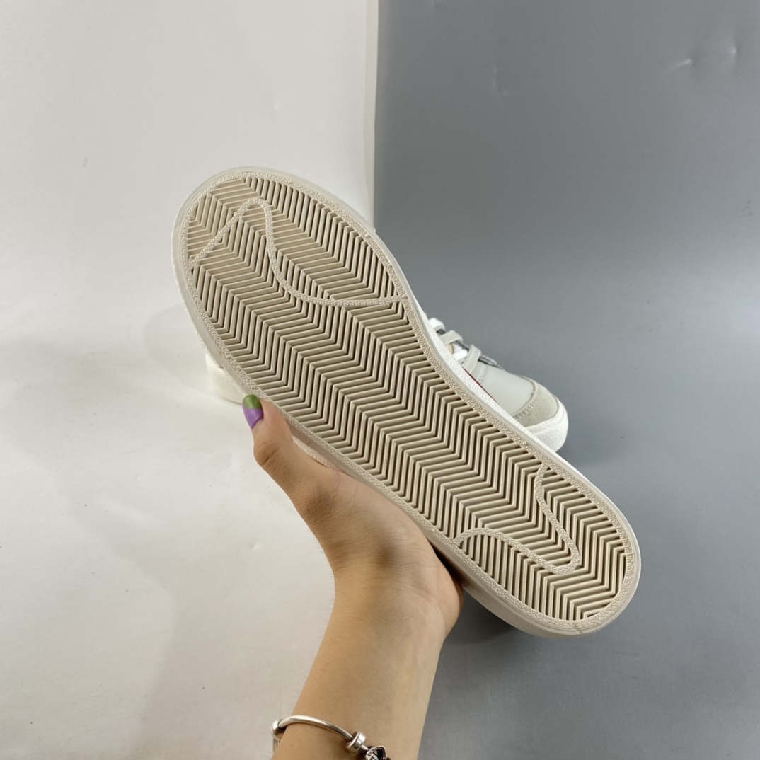 160  NIKE Blazer Low ’77 Prm 开拓者低帮休闲板鞋DH4370-002