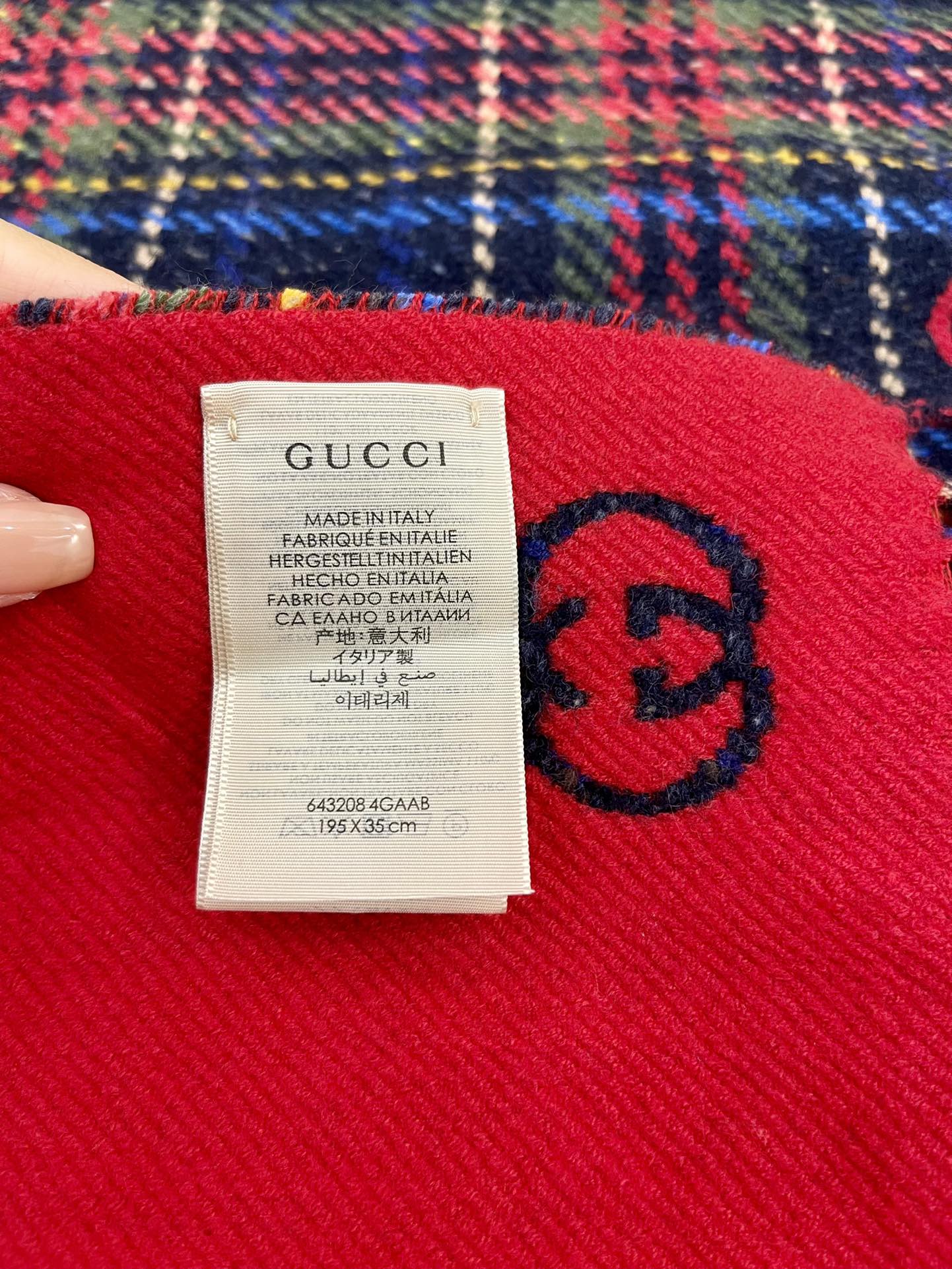 GUCCI古驰GG标识最新双面两用围巾643208