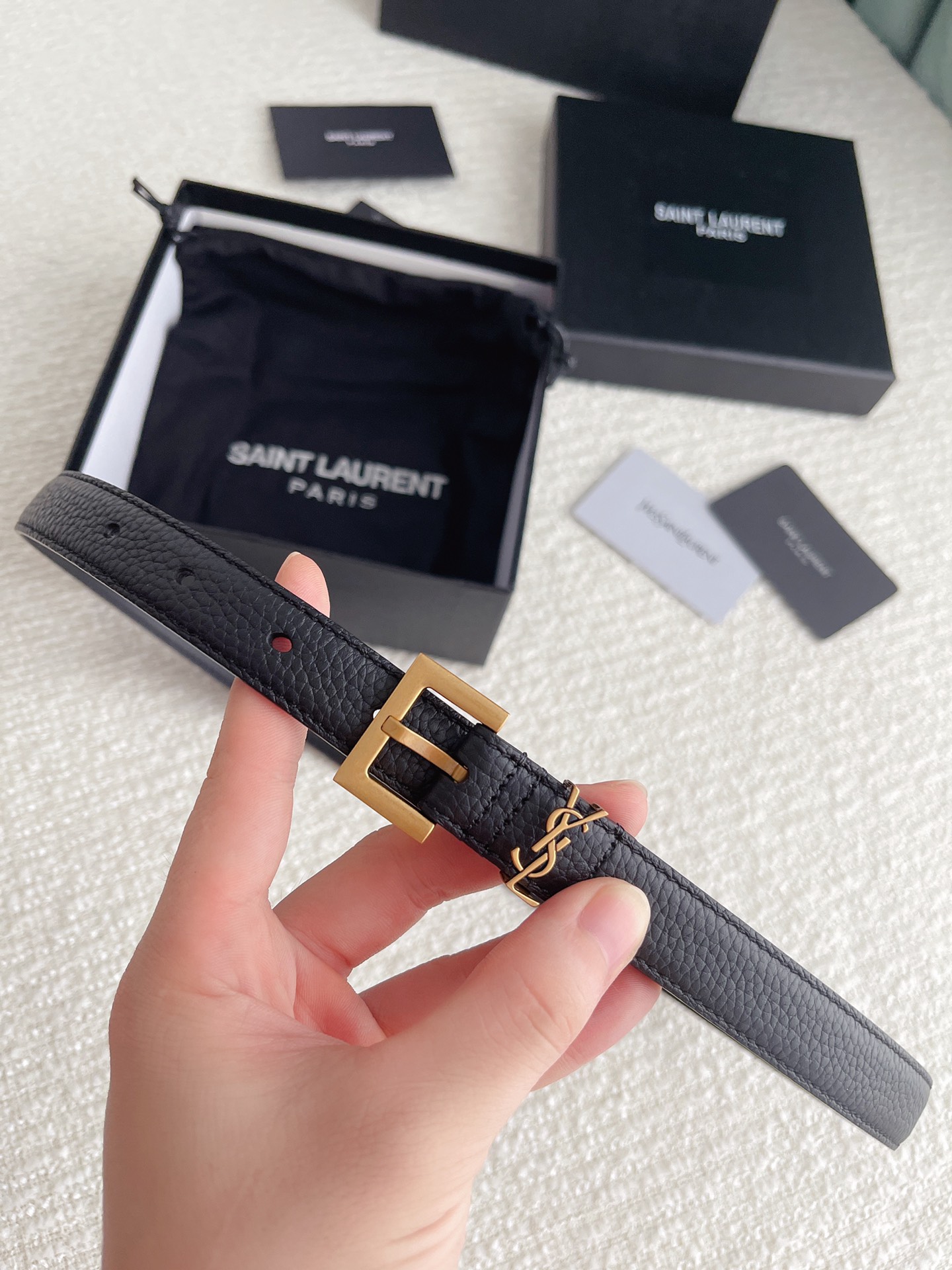 YSL Belt Collection: Stylish Women’s Belts with Bronze Hardware for Spring and Summer - 图片 2