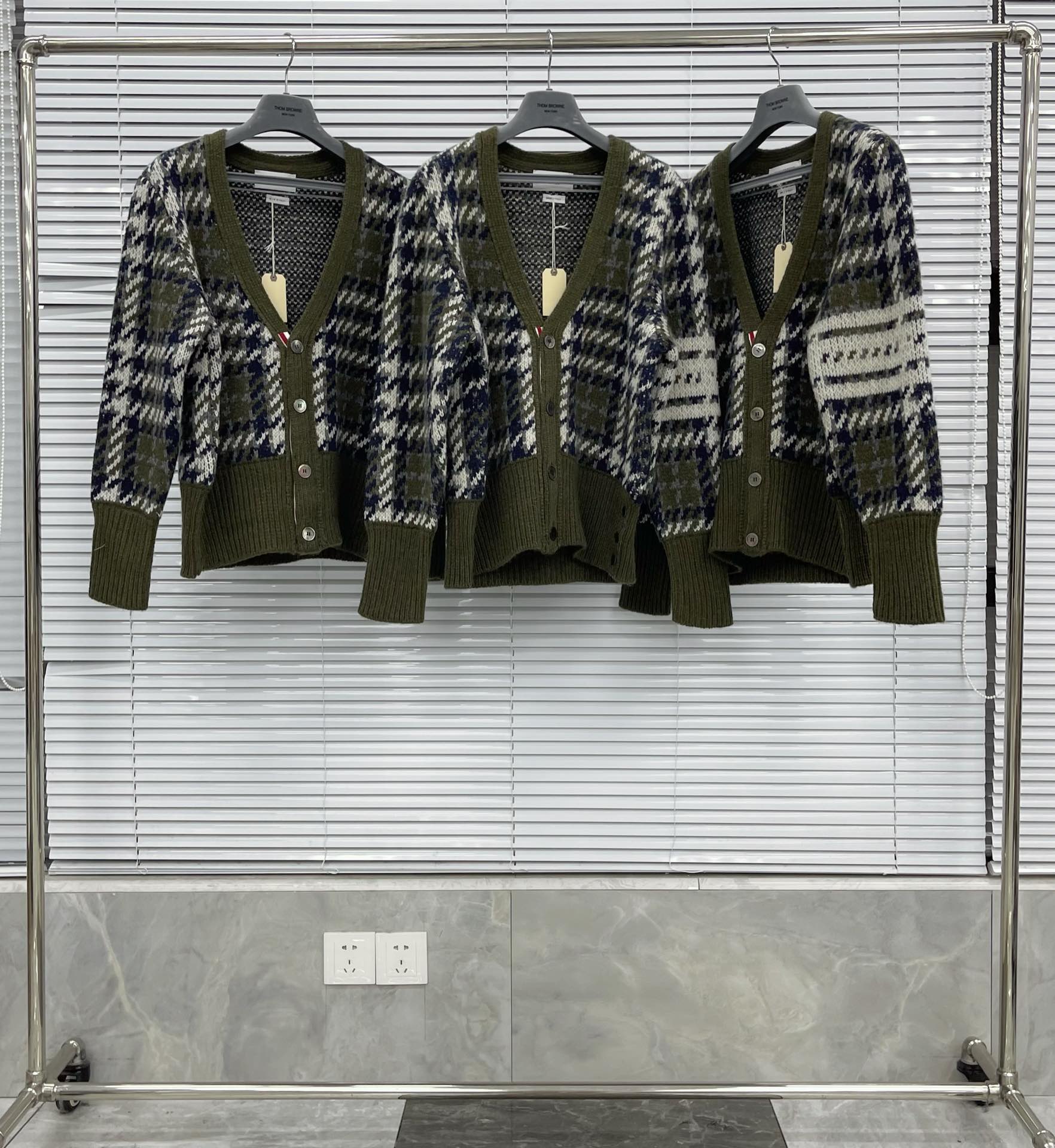 톰브라운 여성 가디건 143066 Thom Browne Cardigan 상세 이미지 2