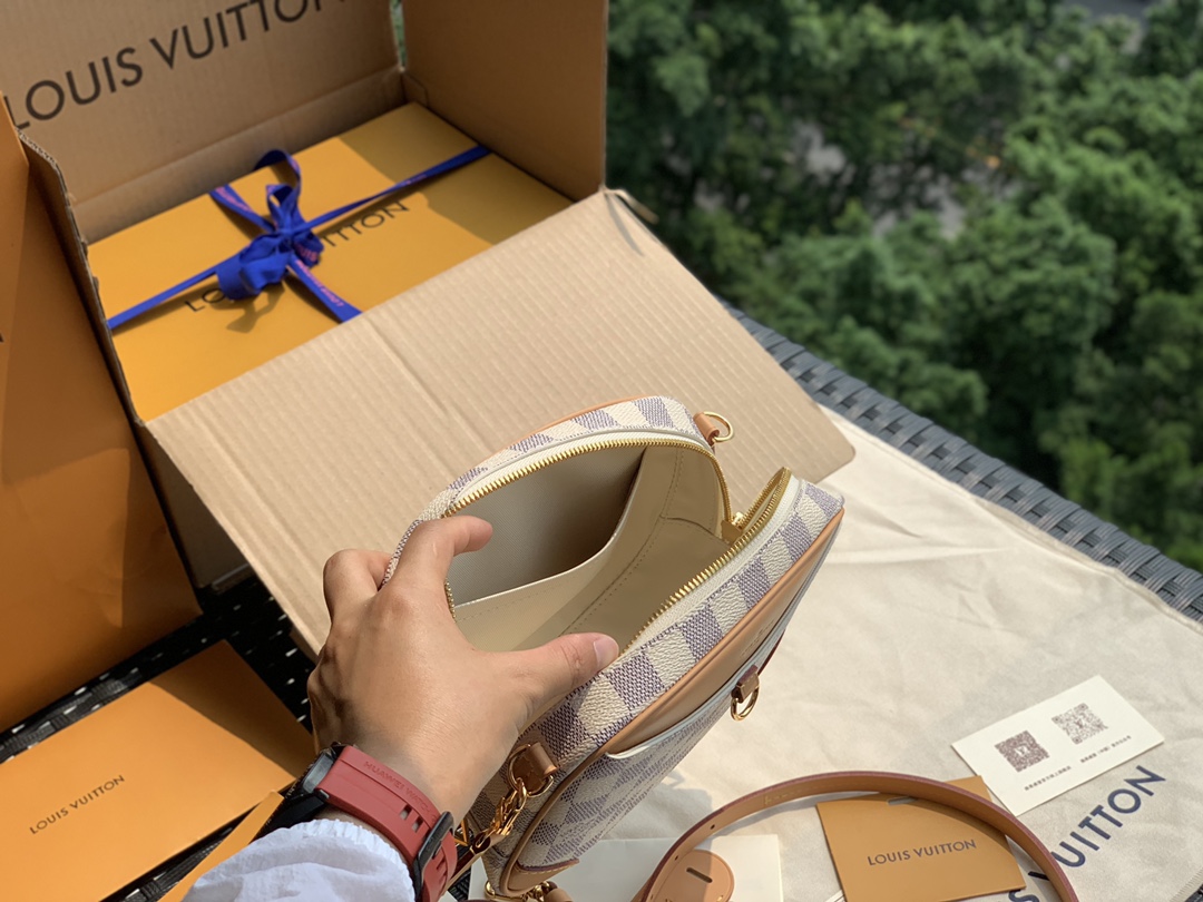 🌼 m50048尺寸21*16*7cm白棋盘！解锁最新款L*V deauville相机包！官网售价148