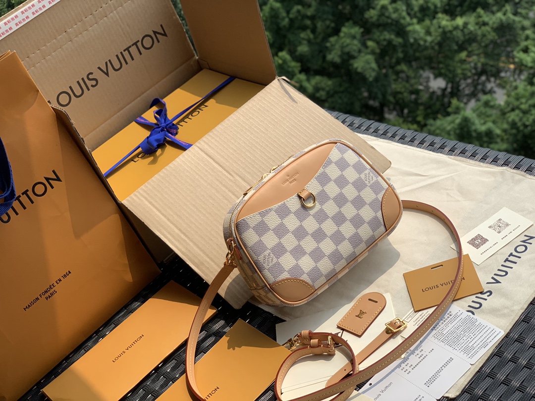 🌼 m50048尺寸21*16*7cm白棋盘！解锁最新款L*V deauville相机包！官网售价148