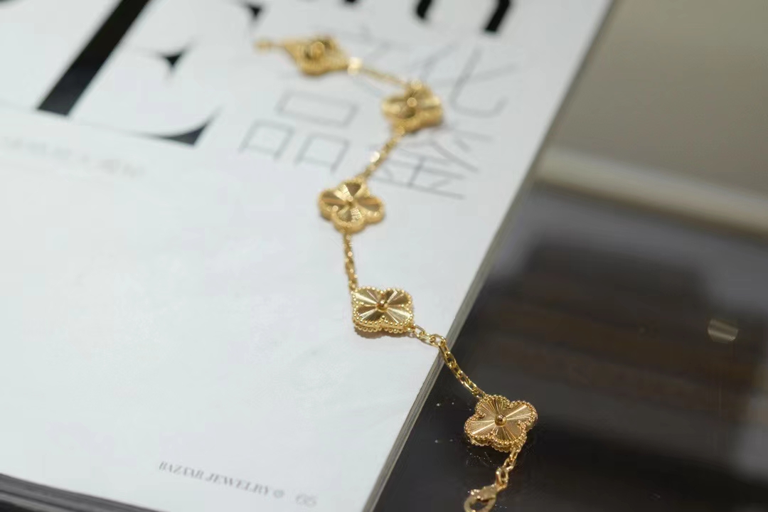 NO:102459,Five-color bracelet, laser craft, shine without losing all diamonds, Vca bracelet, bracelet19860909五花手链,镭射工艺,闪耀不输满钻,Vca手链,bracelet,Jewelry