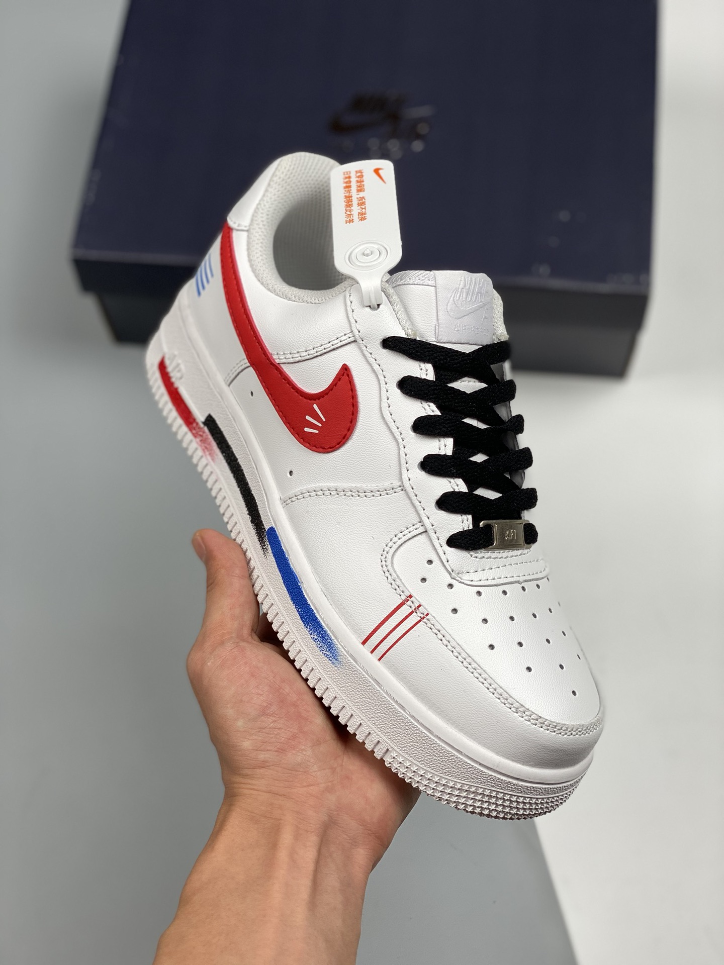 Nike Air Force 1 Low Blanco/Azul/Rojo 空军一号低帮休闲板鞋 原厂皮料 原楦原纸板 纯正版型 高清洁度 内置全掌气垫 货号：CW2288-111 Size：36 36.5 37.5 38 38.5 39…