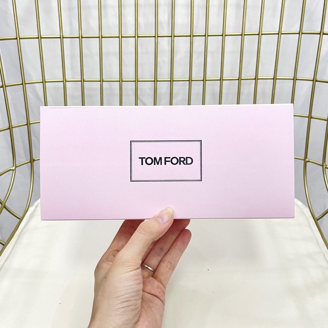 Tom Ford Perfume Miniature Set - 4 x 7.5ml - Lost Cherry, Oud Wood