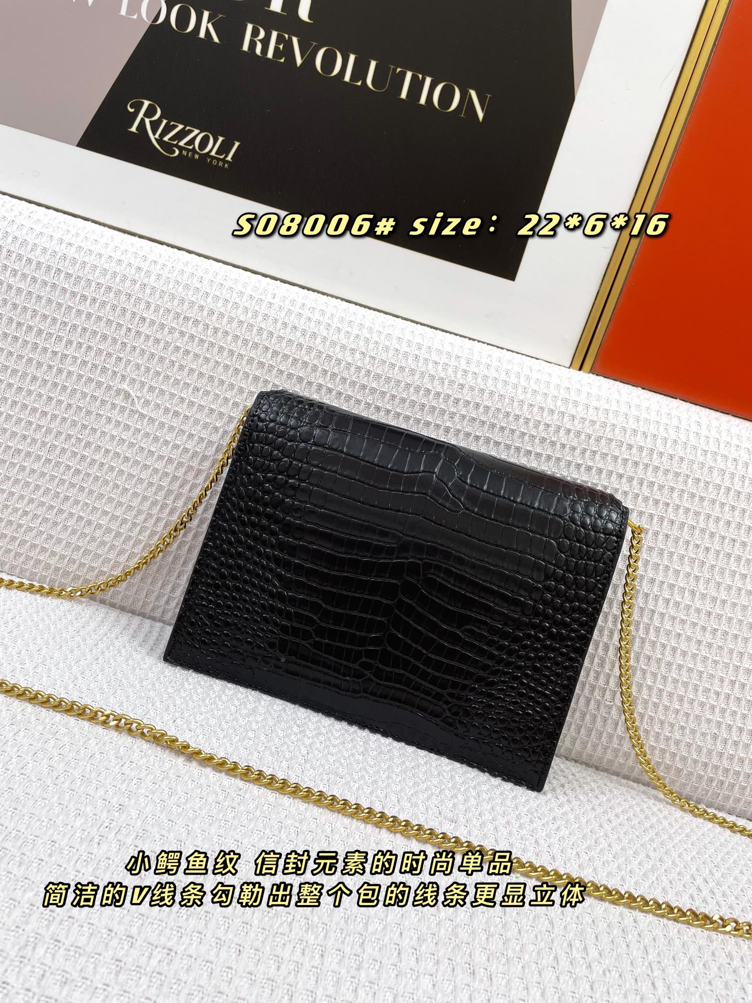 430 YSL 最新款 小鳄鱼纹 信封元素的时尚单品，