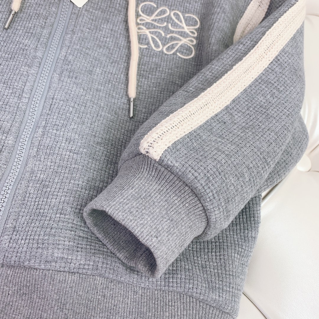 Child Loewey’s Stylish Outfit: 110-160 cm, Gift Bags Included, Pure Cotton Fabric - 图片 6