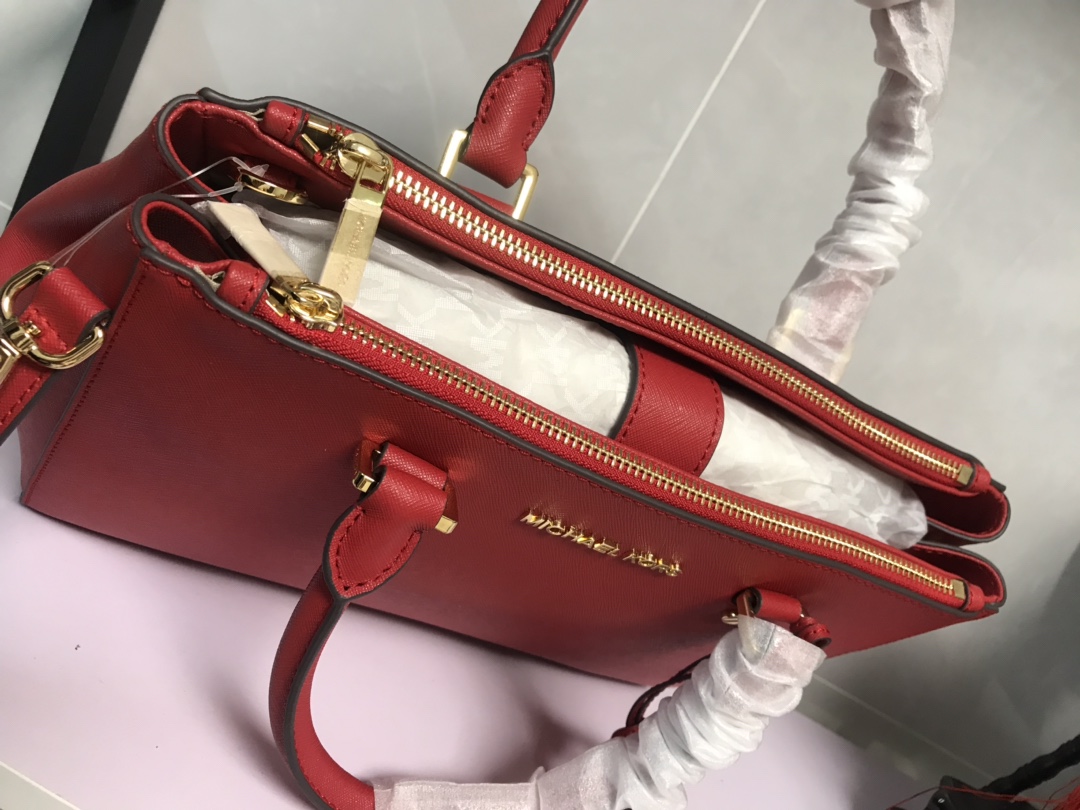 Michael Kors 中号 杀手包红色