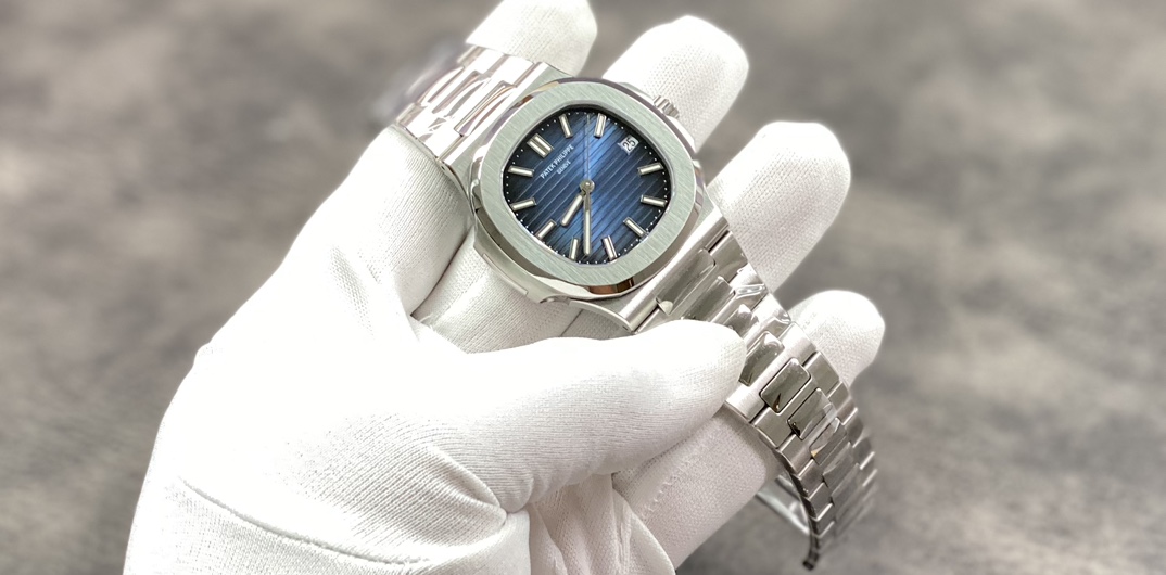Patek Philippe Swiss Master Horology Mechanical Watch Timepiece Ref 2
