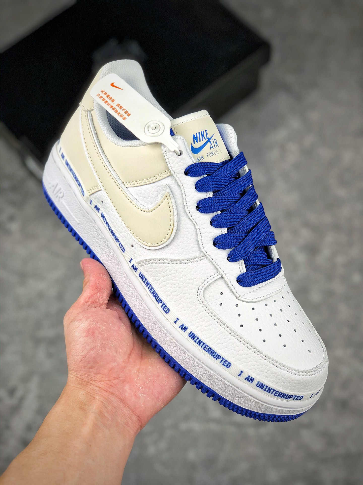 本地自取 支持放店
Nike Air Force 1 “MORE THAN”联名 白宝蓝
空军一号低帮休闲板鞋 
原厂皮料 原楦原纸板 纯正版型 高清洁度 内置全掌气垫
货号：CQ0494-100
Size：36 36.5 37.5 38 38.5 39 40 40.5 41 42 42.5 43 44 44.5 45