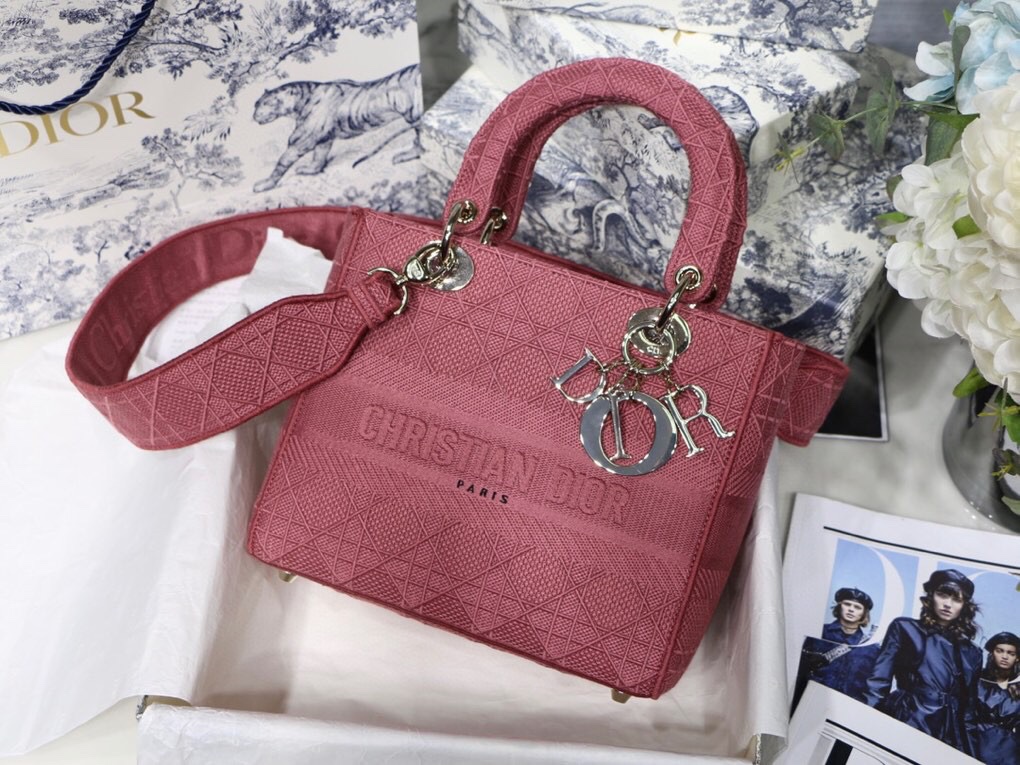 Chanel Valentine's Day Limited Shoulder Bag Heart CC Coco Mark Icon Canvas Tote