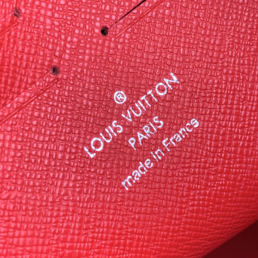 Louis Vuitton LV Pochette Voyage 手拿包 M80914