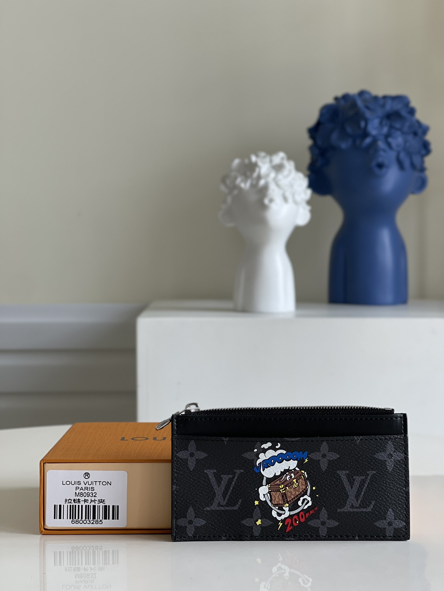 NO:397760,[Exclusive real-life M80932 zipper clip] The new Coin zipper clip is a super convenient item, with a clean and simple design!  All the cards and changes are available!  Size 14.5*8cm z.,LV【Original Leather】,louis vuitton19860909【独家实拍M80932拉链卡夹】 新款Coin拉链卡夹超级便利的单品,干脆利落的极简设计！卡位零钱位一应俱全！尺寸14.5*8cm z.,LV【原厂皮】,louis vuitton,Bag