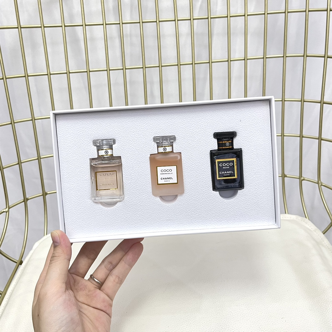 Chanel Miniature Perfume Set - Coco Collection, White Gift Box, 3 x 7.5ml 4 i1632673540 598 2