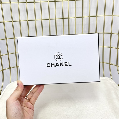 Chanel Miniature Perfume Set - A Luxurious Fragrance Collection for Women 1 Chanel Miniature Perfume Set - A Luxurious Fragrance Collection for Women