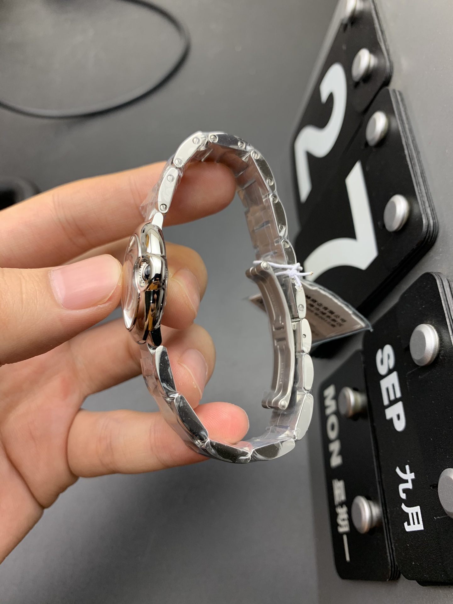 Cartier V6 28小气球
