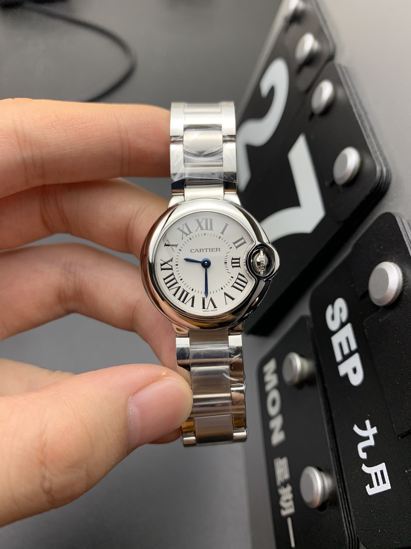 Cartier V6 28小气球