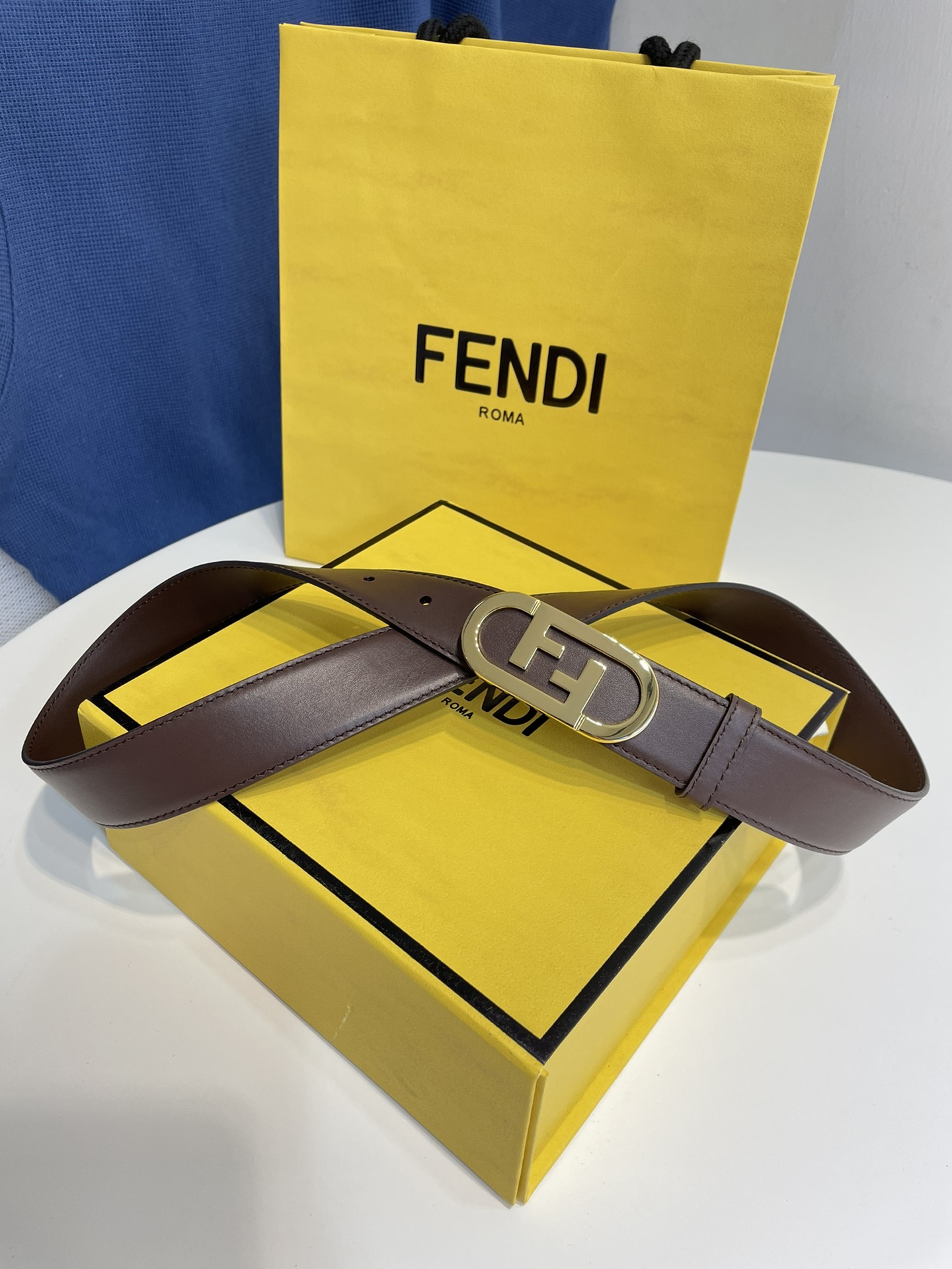 Fendi 五金做工精细 线条流畅 表面光滑 𝐙𝐏电镀工艺 香港通关【𝐇𝐀𝐀𝐒】 进口皮料