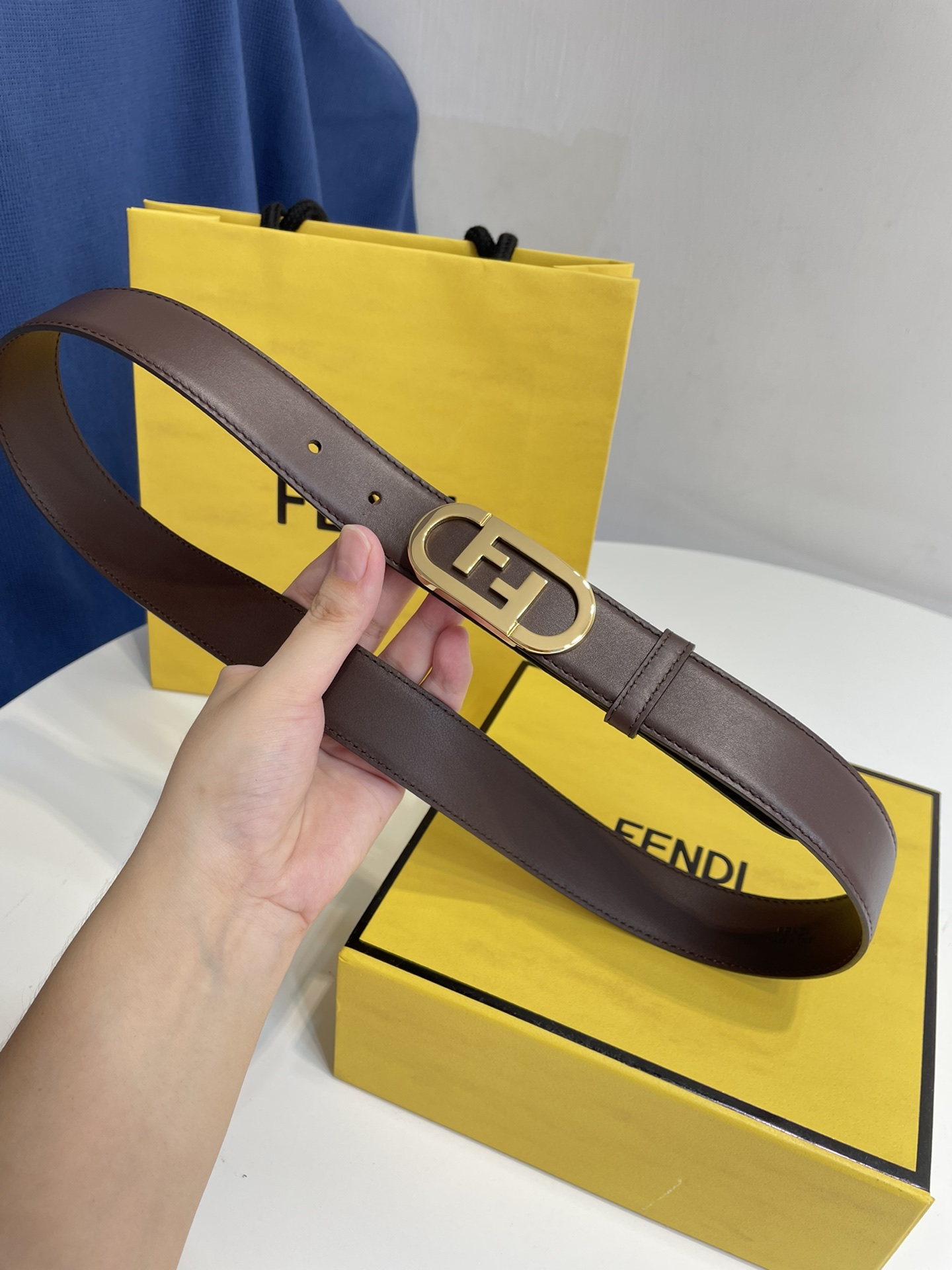 Fendi 五金做工精细 线条流畅 表面光滑 𝐙𝐏电镀工艺 香港通关【𝐇𝐀𝐀𝐒】 进口皮料