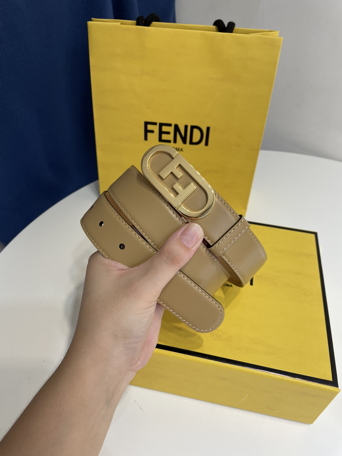 Fendi 五金做工精细 线条流畅 表面光滑 𝐙𝐏电镀工艺 香港通关【𝐇𝐀𝐀𝐒】 进口皮料
