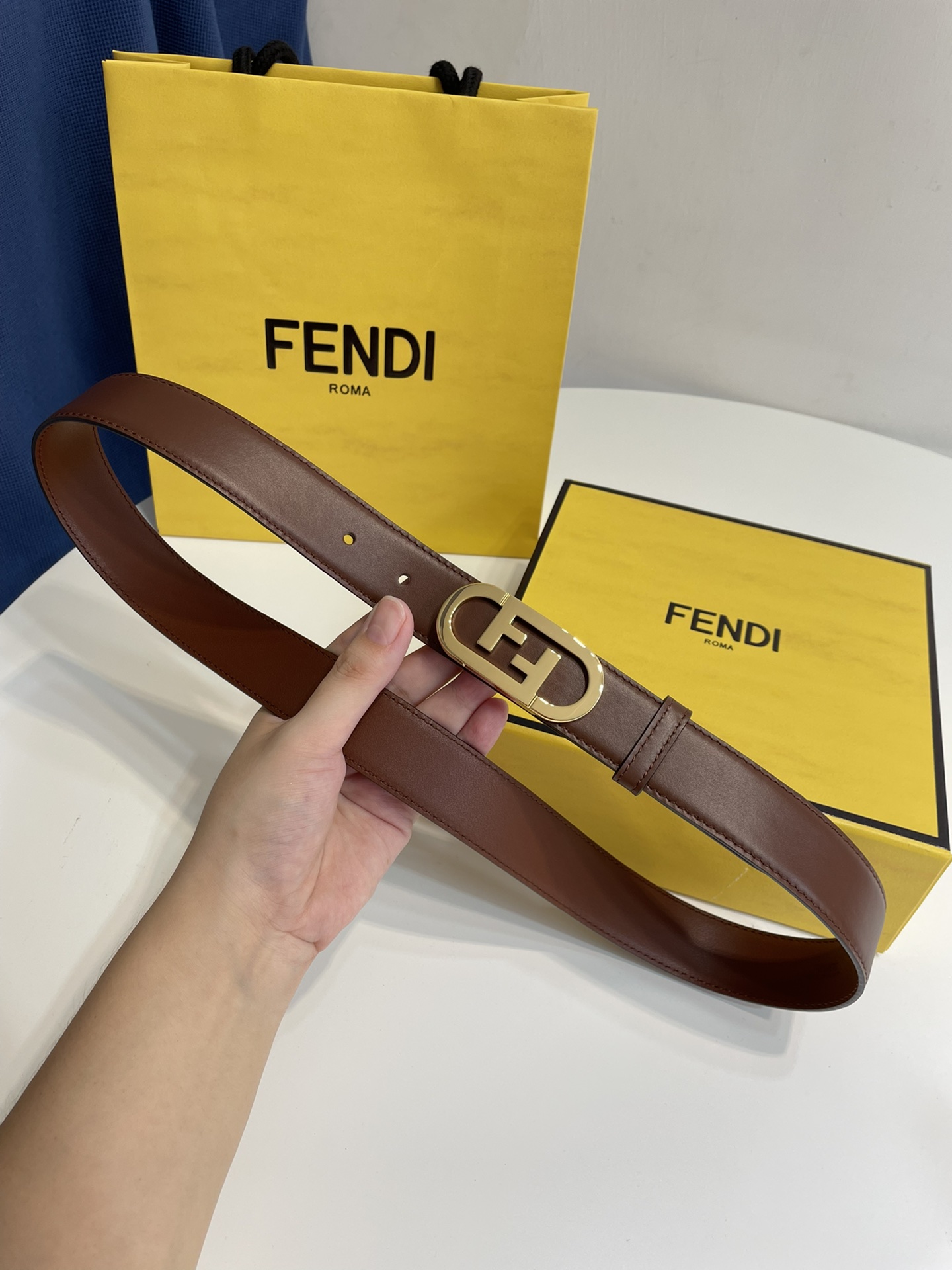 Fendi 五金做工精细 线条流畅 表面光滑 𝐙𝐏电镀工艺 香港通关【𝐇𝐀𝐀𝐒】 进口皮料