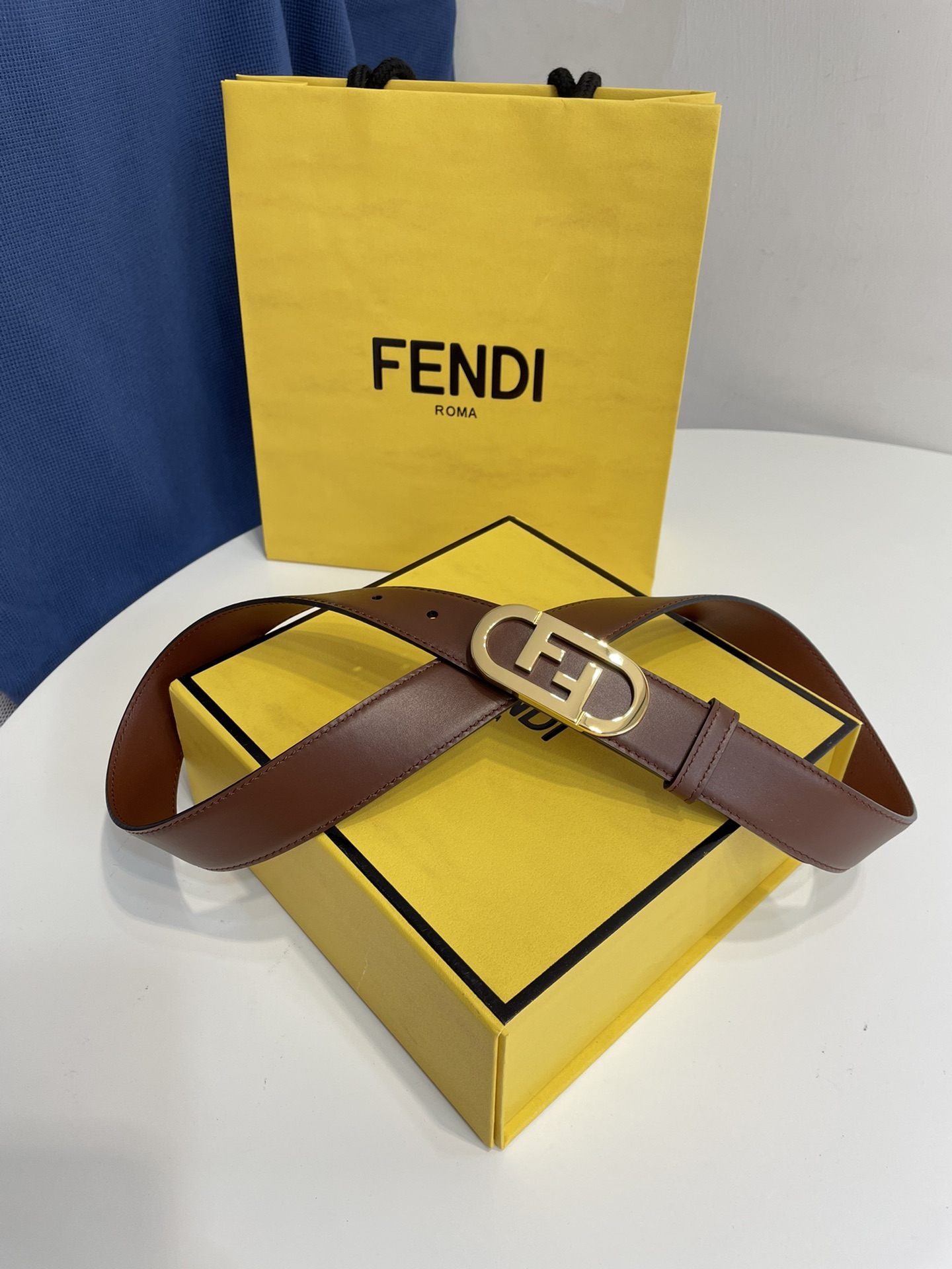 Fendi 五金做工精细 线条流畅 表面光滑 𝐙𝐏电镀工艺 香港通关【𝐇𝐀𝐀𝐒】 进口皮料