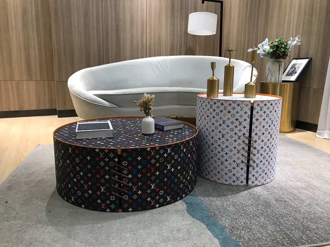 NO:397762,Round coffee table, LV [original leather], louis vuitton19860909圆形茶几桌,LV【原厂皮】,louis vuitton,Bag