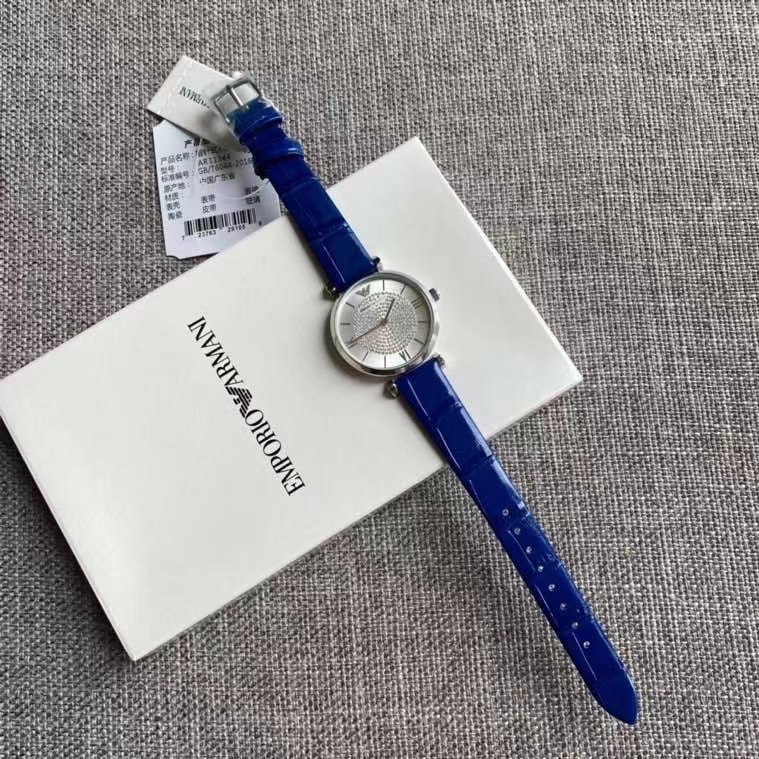Reloj Armani AR11344 para mujer Tamaño: 32 mm Movimiento: Japonés gl24 Caja: Acero 316L Correa: Cuero genuino Hebilla: …