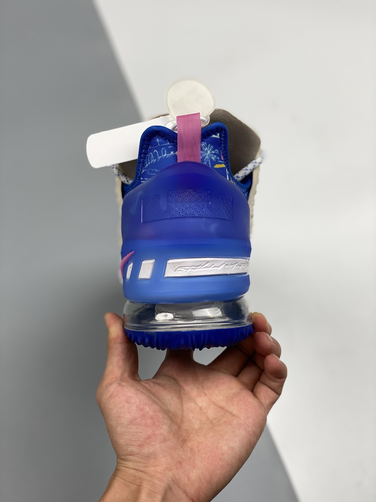 Miniatura 8