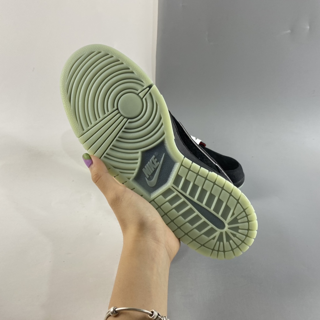 P320  NIKE SB Dunk Low“Mummy”「木乃伊」SB扣碎篮板时尚休闲板鞋 DM0774-111