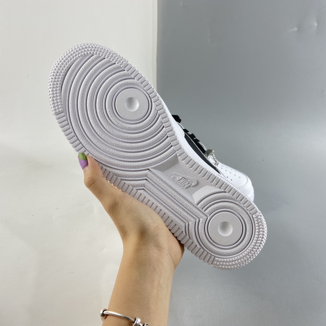 P200  NIKE Air Force 1’07 Low 空军一号低帮休闲板鞋 DA8571-100