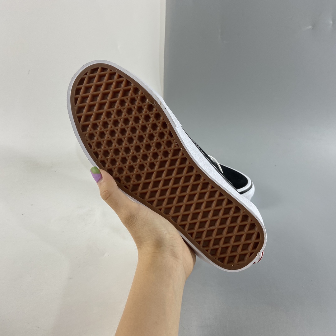 P150  Vans  Skate  Classics  Old  Skool 黑白经典滑板鞋 VN0A5FCBY28