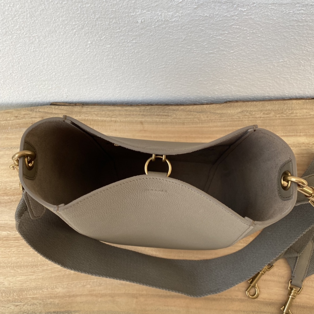 CELI_NE Sangle 水桶バッグ - 実用的でスタイリッシュな百搭アイテム