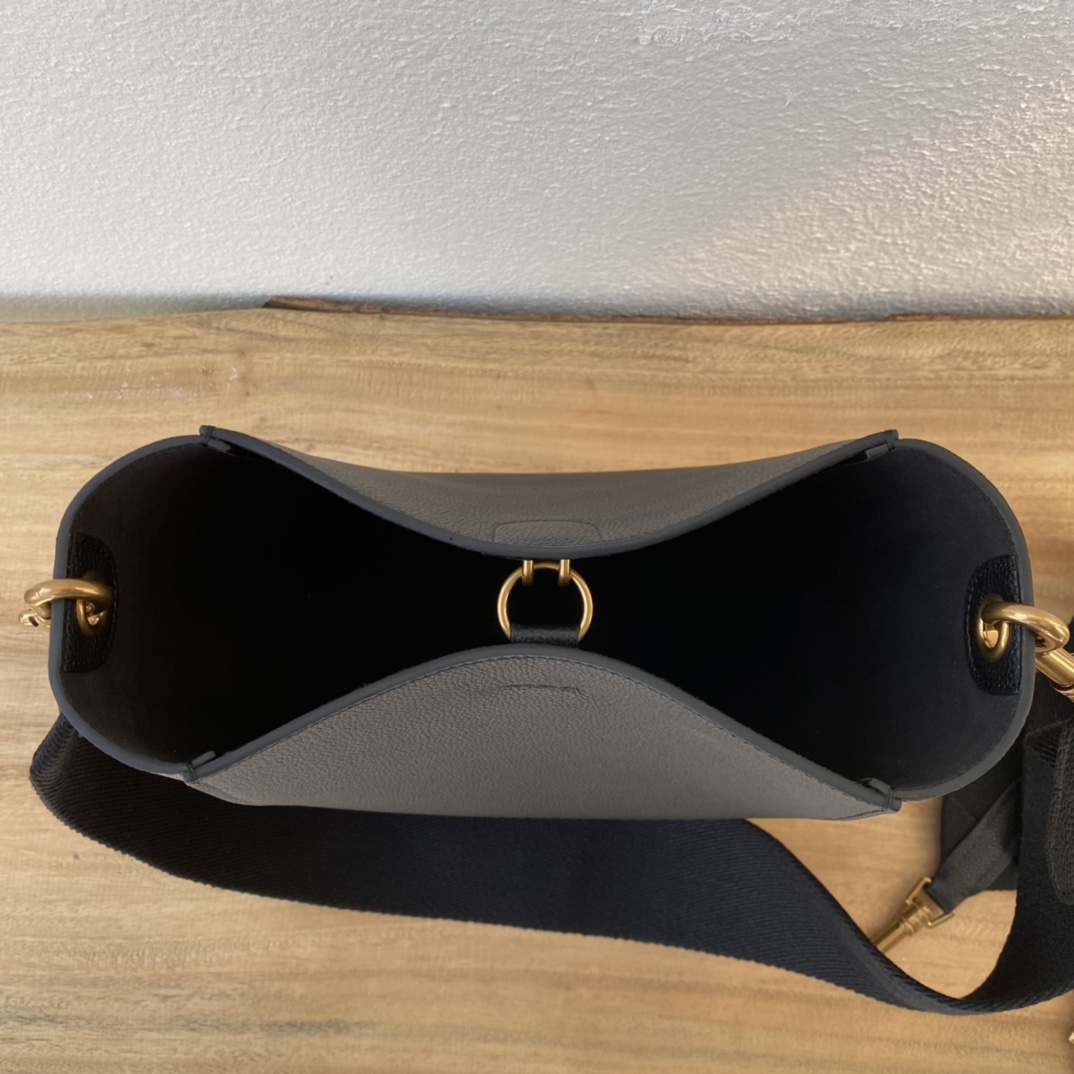 CELI_NE Sangle 水桶バッグ - 実用的でスタイリッシュな百搭アイテム