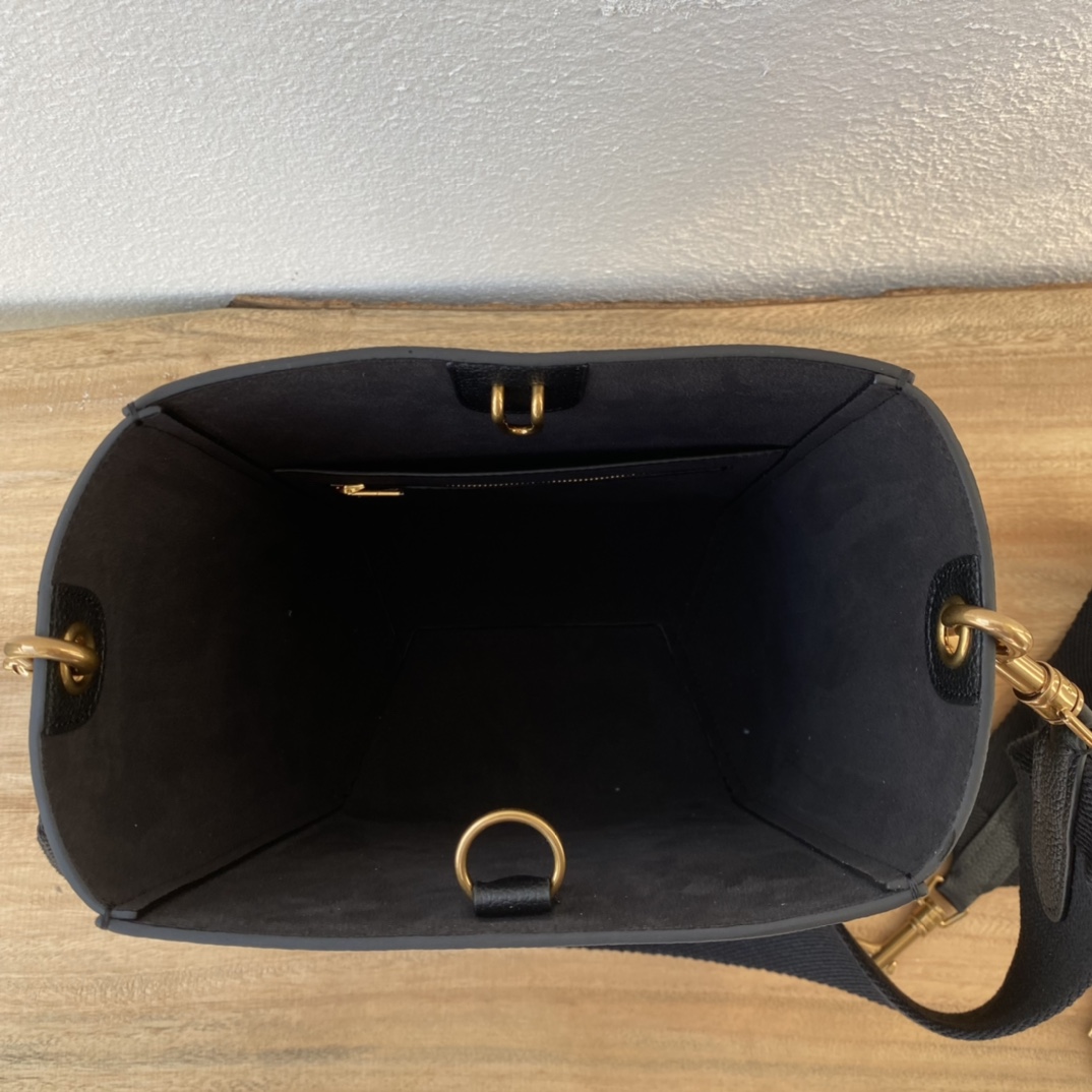 CELI_NE Sangle 水桶バッグ - 実用的でスタイリッシュな百搭アイテム