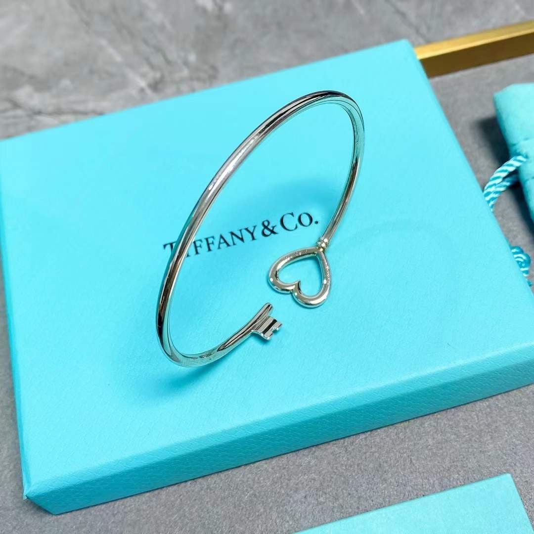 Tiffany & Co. Tiffany&Co. 桃心钥匙开口手镯
