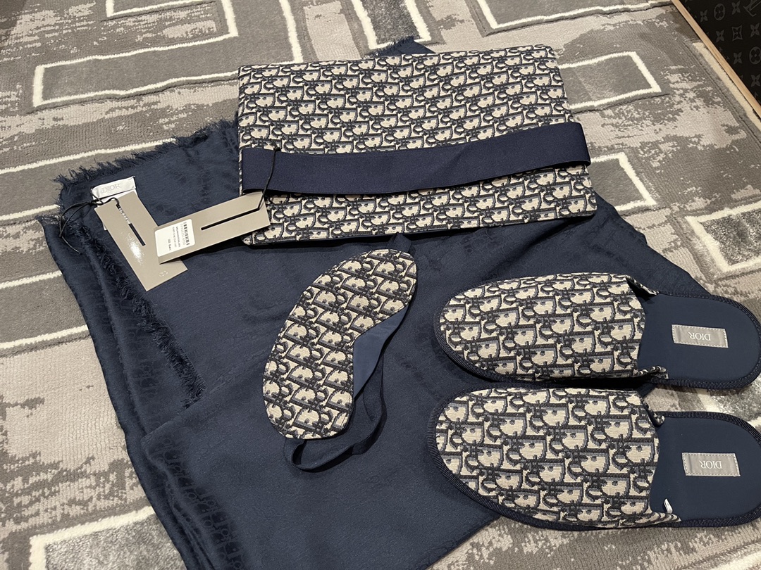 Dior Travel Set - Comprehensive