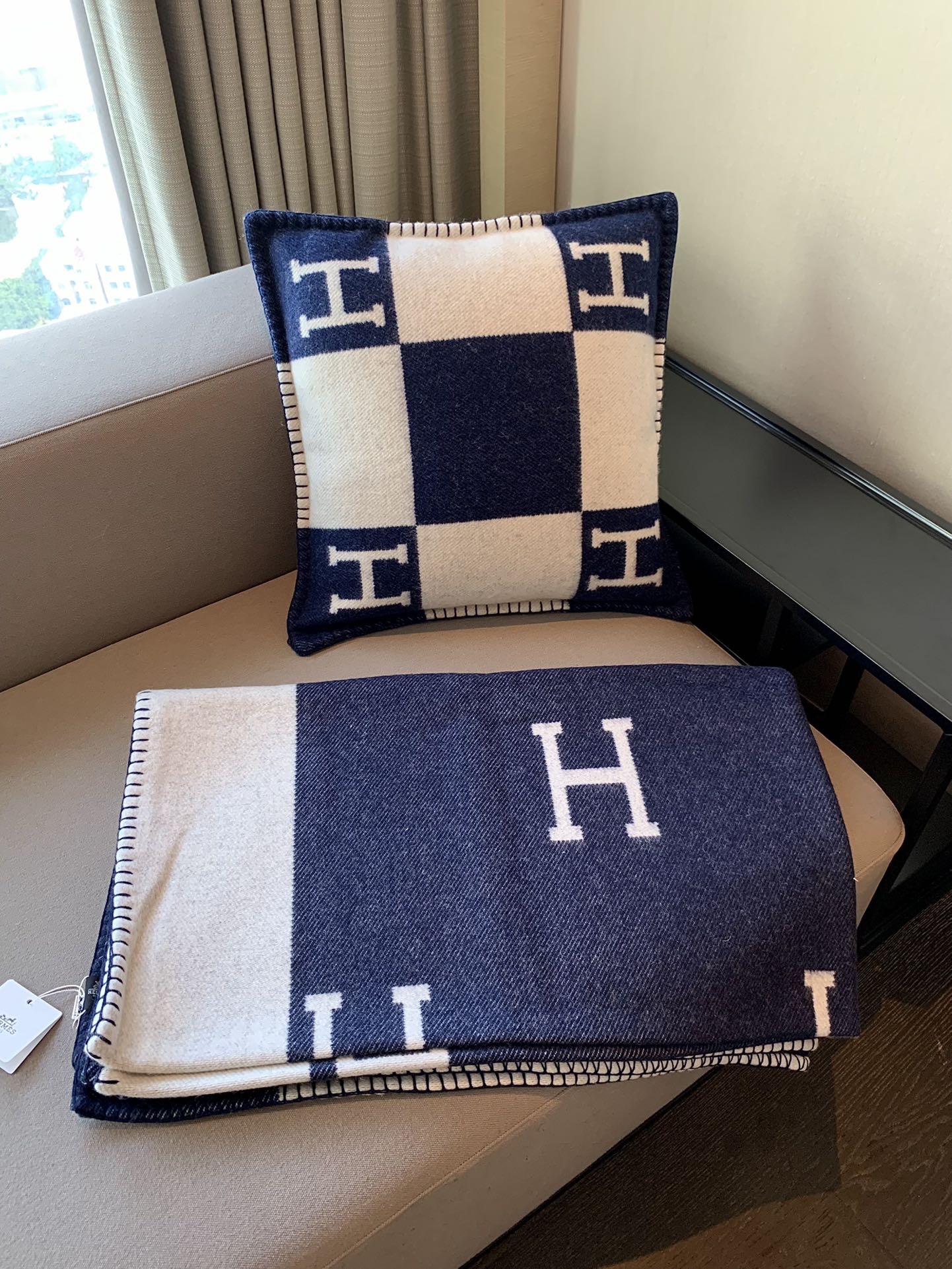 _d9n9syBbmJ9bus-xmJEQtG8_VYv6YOROWXpSPrQ